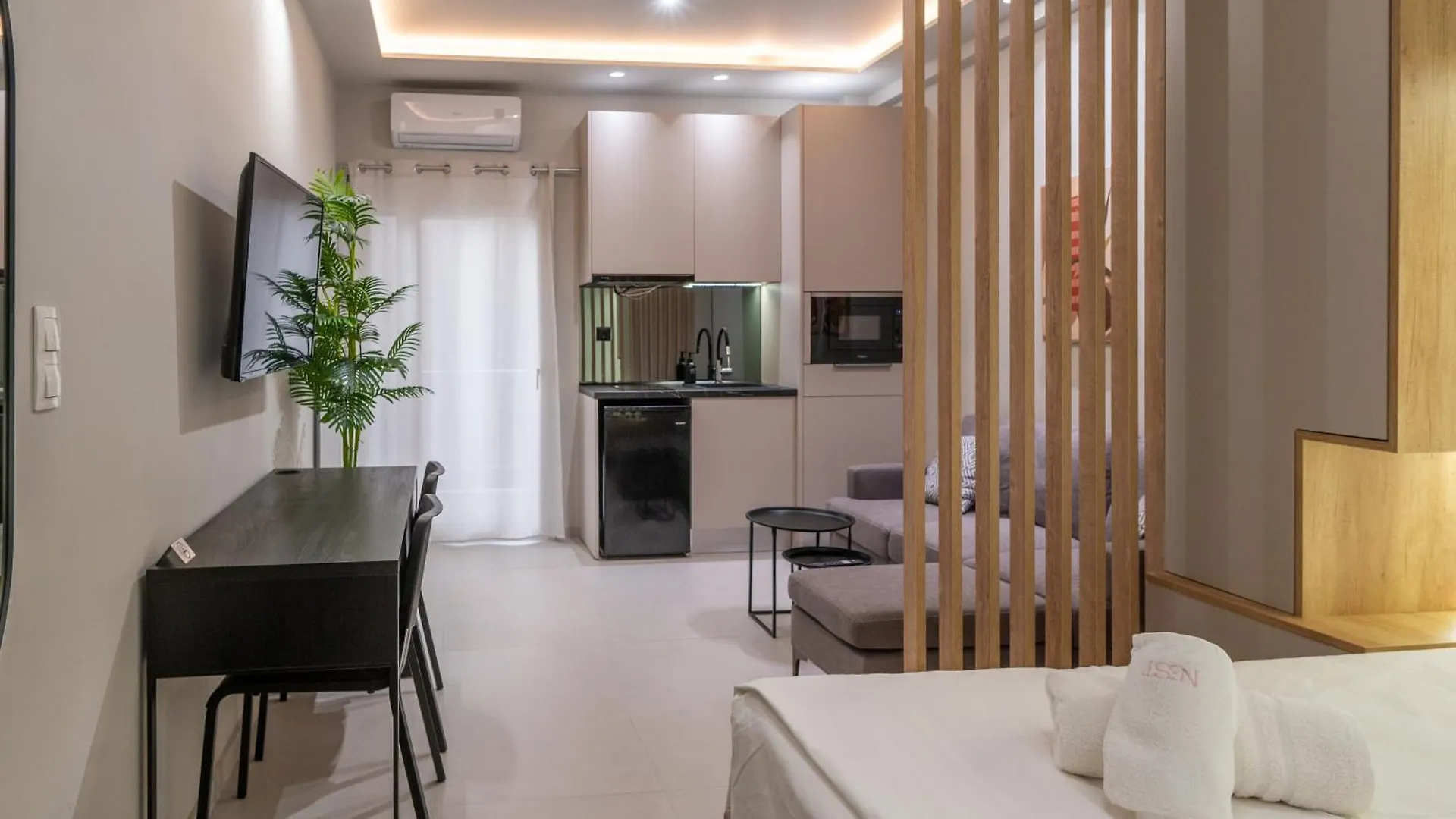 Cozy Suites By Nest Thessalonique 0*,